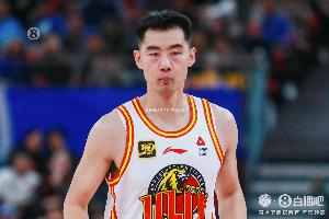 崔晋铭首发34分钟 7中4&10罚8中拿到18分5板7助 出现6失误5犯规