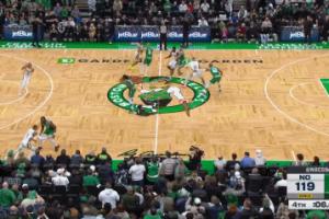 过山车剧情！绿军发球五秒 CJ全速冲刺抛投&绝佳机会涮筐而出