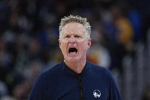 科尔：我是勇士主教练 我必须找到一种方法来帮助这支球队