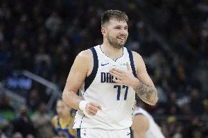 美记：独行侠相信东契奇能够在全明星赛前复出