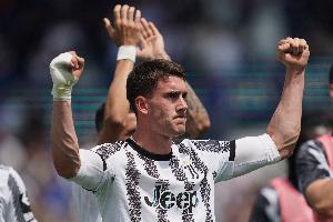 TA：阿森纳本月可能重燃对弗拉霍维奇&塞斯科的兴趣