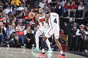 惠特摩尔：我们每个人都能为自己和队友创造机会 这就是团队融合