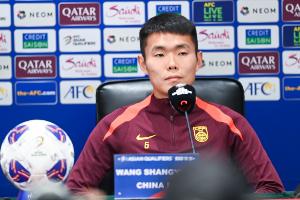 王上源：伊万给每个球员布置很多细致要求，没有谁是不可或缺的