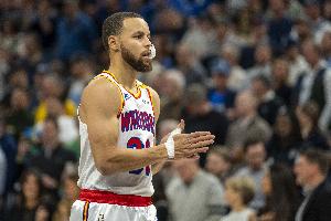 库里30岁以来150次砍30+ 继乔丹和科比后史上第三位后卫！