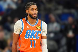 以赛亚-乔谈投射：球队会为我制定投篮战术 也需要我的努力和自信