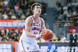 媒体人：北控轮番防郭艾伦但效果一般 后者节奏&比赛阅读仍然在线