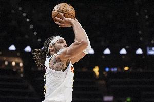 马龙：戈登说过即使他100%健康了 他也愿意替补出战