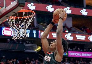 帕金斯：将来火箭将不得不做艰难决定 因为阿门是建队核心