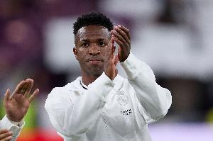 龙赛罗：沙特3亿欧的转会费，并不能让皇马放维尼修斯离队