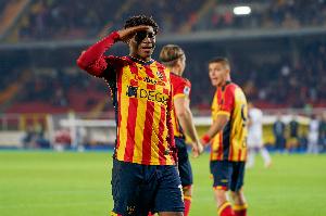 罗马诺：曼联感觉可在24到48小时内敲定多古，即将提交新报价