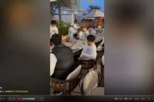 甘超晒新年祝福视频，视频显示德尔加多已和蓉城会合