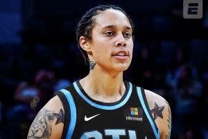 😳11年！痛失一人一城！🚨WNBA“女魔兽”格里娜加盟梦想！