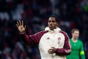 记者：吉达国民也有意特尔但很难签下 菲尔米诺可能离队