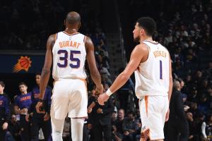 布克：杜兰特独一无二 人人都试着成为他 但至今无人能做到