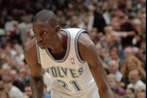 KG：你以为我喜欢狼队老板那个XX？我们来NBA就是工作&拿钱回家