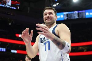 Skip：独行侠得到浓眉赢在当下 湖人得到东契奇收获未来