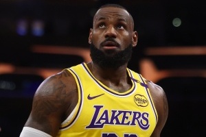 A-史密斯说詹姆斯拿30+输球？夏普：不想听他哔哔了#GOAT詹姆斯