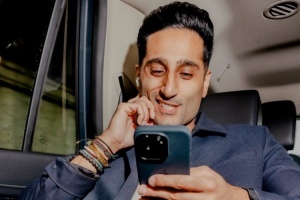 和你们一样🤣Shams：消息源发我这笔交易时 我也以为手机被黑了