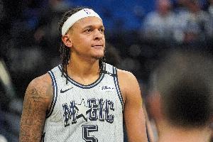 已三连败！班凯罗：球队士气本可以更振奋些 我们得主动解决问题