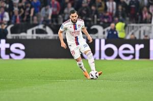 队报：切尔基曾向里昂发律师函要其接受多特报价 自动续约9月生效