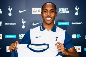 邮报：曼联不愿付特尔500万镑租借费，澳波致电说服他加盟热刺