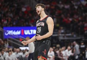 火箭再战篮网 申京复出重回首发 阿隆-霍勒迪进入首发阵容