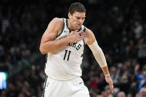 害怕被交易？大洛佩斯半节三分5中4拿到12分