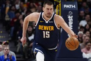 在量产约老师吗🤣塞尔维亚青少年比赛 小胖子举手投足似曾相识