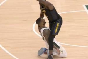 尺度有点大了😂利拉德失误后刚好跪在了追梦两腿之间……