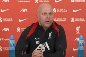 斯洛特：阿诺德参加部分合练&戈麦斯待评估 输给普利茅斯不可接受