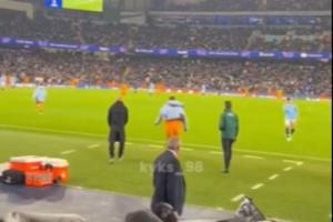 姆总乐开花🤣替补席的姆巴佩看到绝杀，又跑又跳冲进场内庆祝