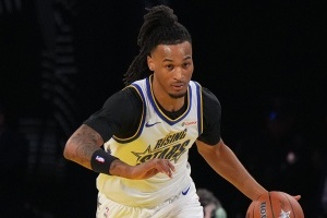 卡斯尔谈正赛：能和一直关注的球员同场竞技 这次全明星是种恩赐