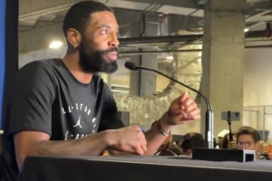 欧文谈控球秘诀：我天生就有身体优势 我的手很大但个子不高