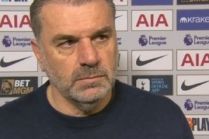 澳波：我们的压迫让曼联很难组织进攻 我觉得下半赛季的机会巨大