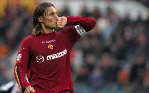 莫拉蒂：罗马前主席曾哭泣着向国米推荐托蒂，但我们没有打扰他