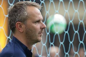 哈曼：拜仁再次侥幸过关但不会一直这样，球员不配高得离谱的薪资