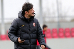 全新亚泰整装待发 历史第三次首秀挑战上海申花