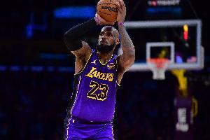 😳自2020年以来 詹姆斯绝平或绝杀球21投0中