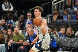 稳定且全面！小瓦格纳18中9&罚球11中7砍25分7板5助