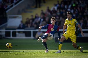 每体：尽管在巴萨的未来看上去并不光明，但托雷希望留队扭转局面