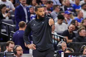 黄蜂主帅：我们让自己陷得太深 球员的专注度斗志下场会变得更好