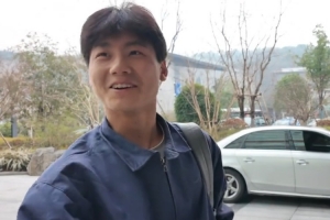 毛伟杰、朱鹏宇抵达杭州，与大连英博队会合