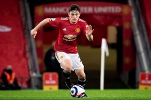 还记得他吗？D-詹姆斯英冠天王山送2助赛季10球8助，利兹5分领跑