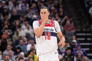 我什么乔治！凯肖恩-乔治9中4得12分3板5助3断3帽 正负值为+14