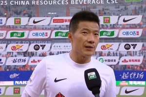 吕鹏：被罚下一人打乱部署，需要提升整体传控和把握机会的能力