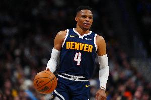 扭转局势！威少首节4中3拿到8分2板2助 正负值+7