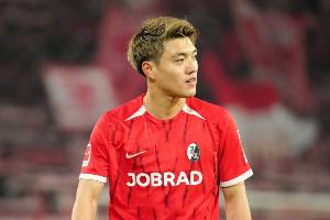 记者：堂安律对转会法兰克福非常开放，弗赖堡要价至少2000万欧