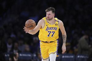 范德比尔特：我们和东契奇的化学反应越来越好了