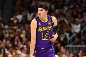 🤕湖人明日对阵尼克斯 东&詹&里夫斯大概率出战 古德温出战成疑