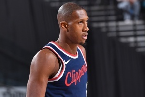 一防有吗？ 克里斯-邓恩过去11场比赛场均送出3.0抢断